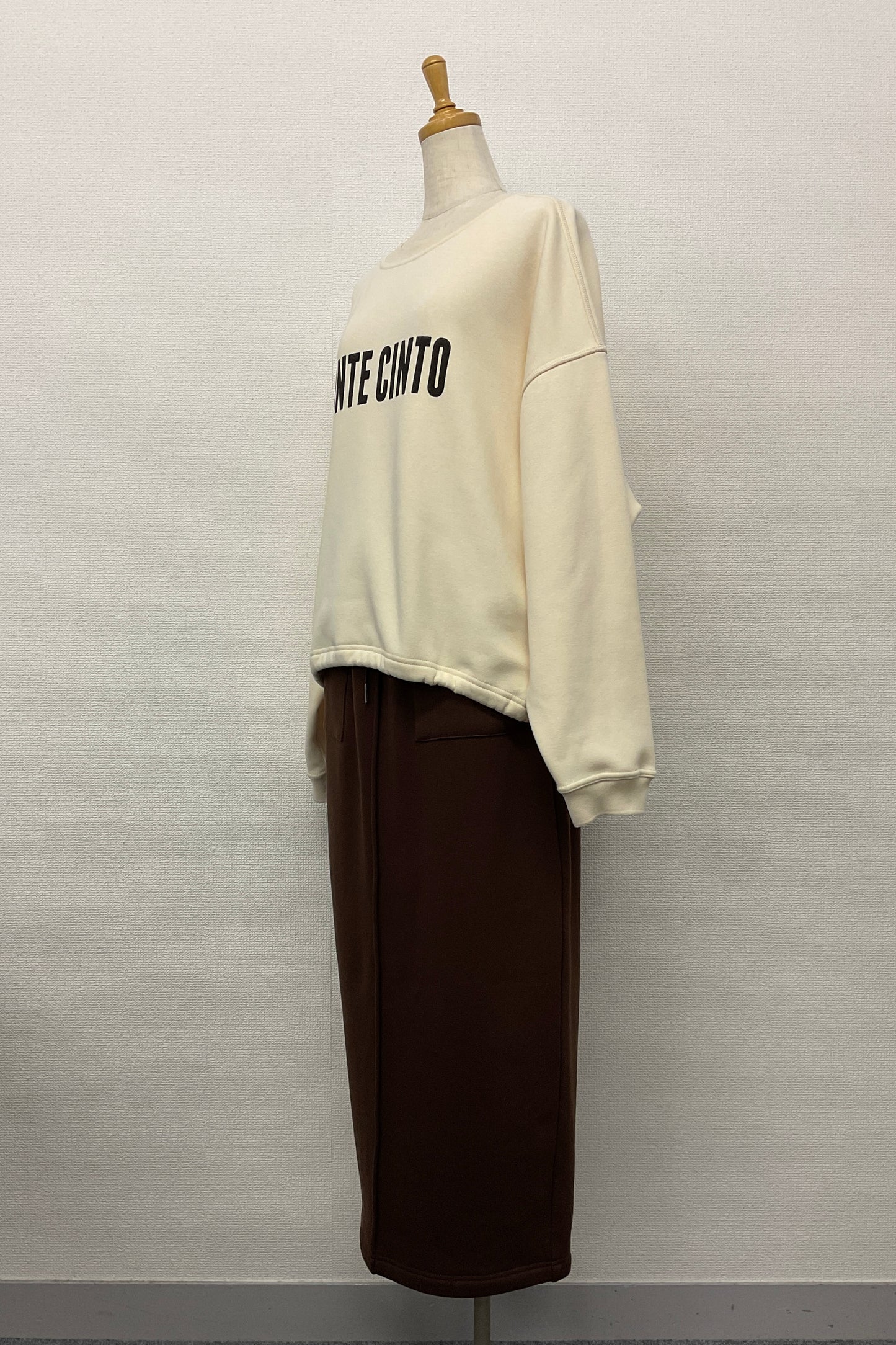 ［ＮＥＷ］リバーシブルロゴプルオーバー