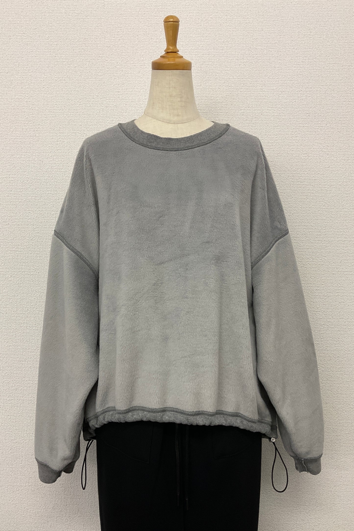 ［ＮＥＷ］リバーシブルロゴプルオーバー