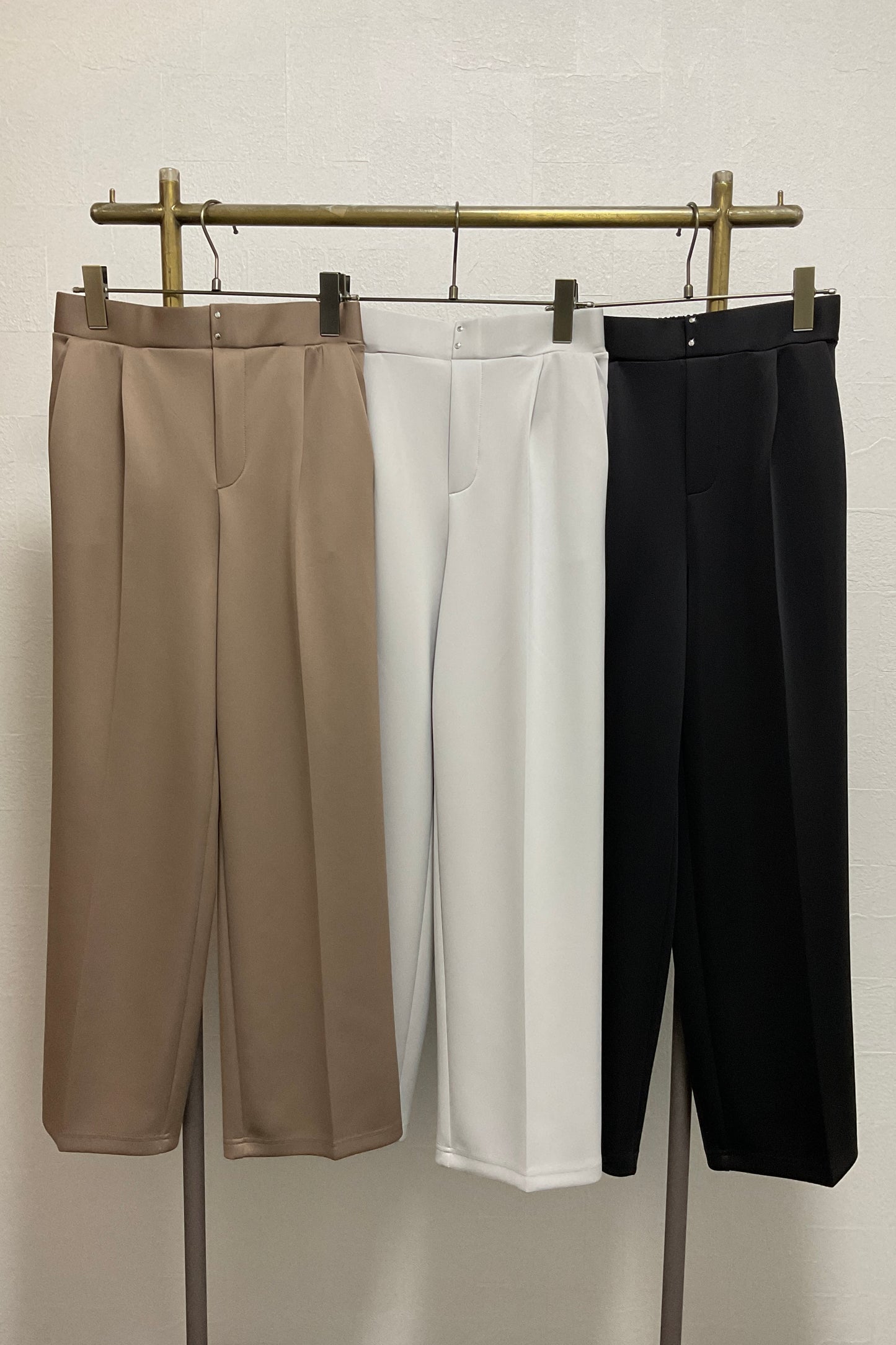 ［ＮＥＷ］ダンボールセミワイドパンツ