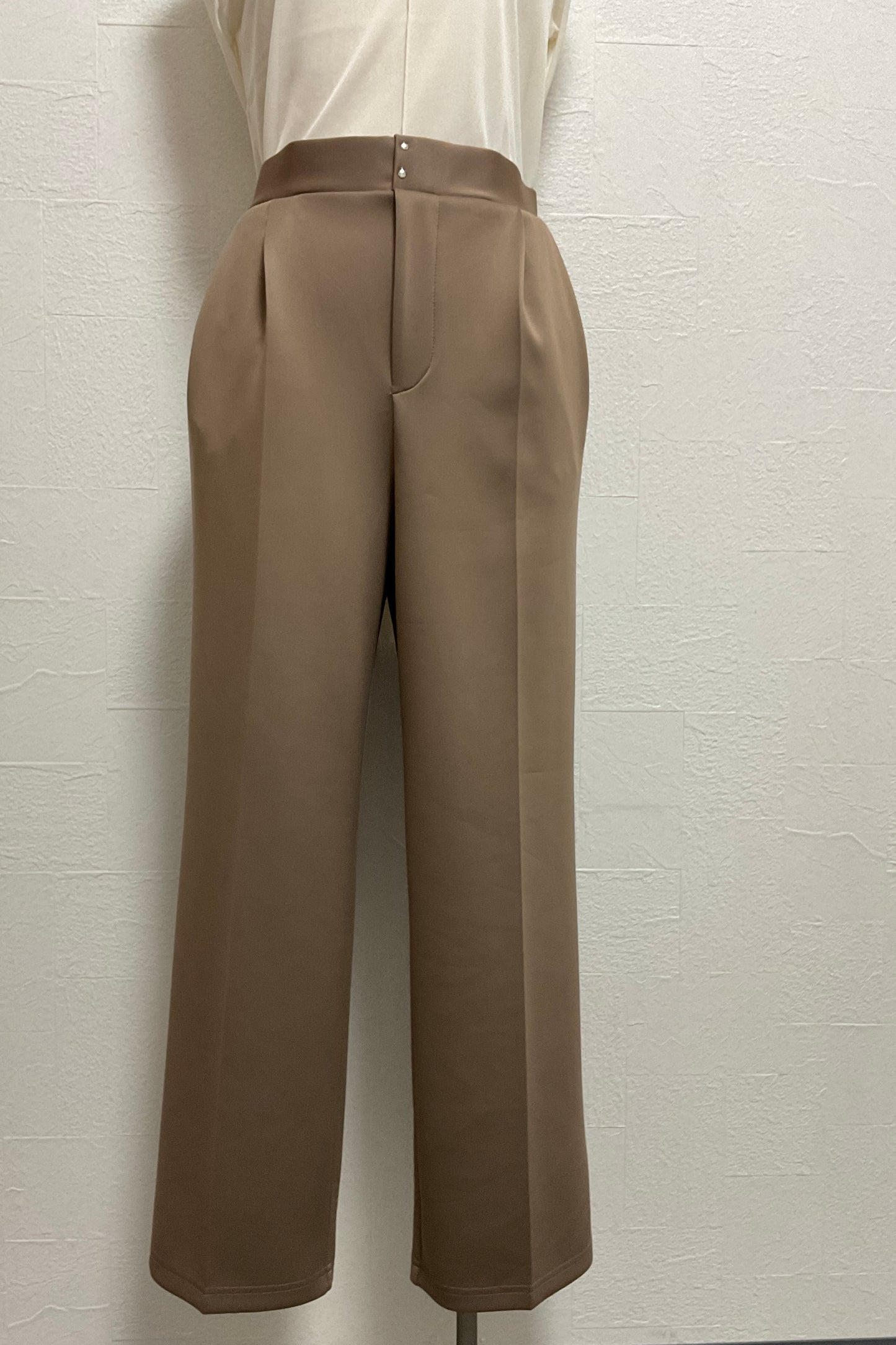 ［ＮＥＷ］ダンボールセミワイドパンツ