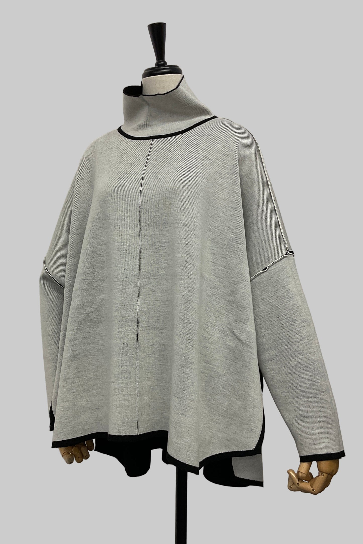 リバーシブルポンチョフウプルオーバー