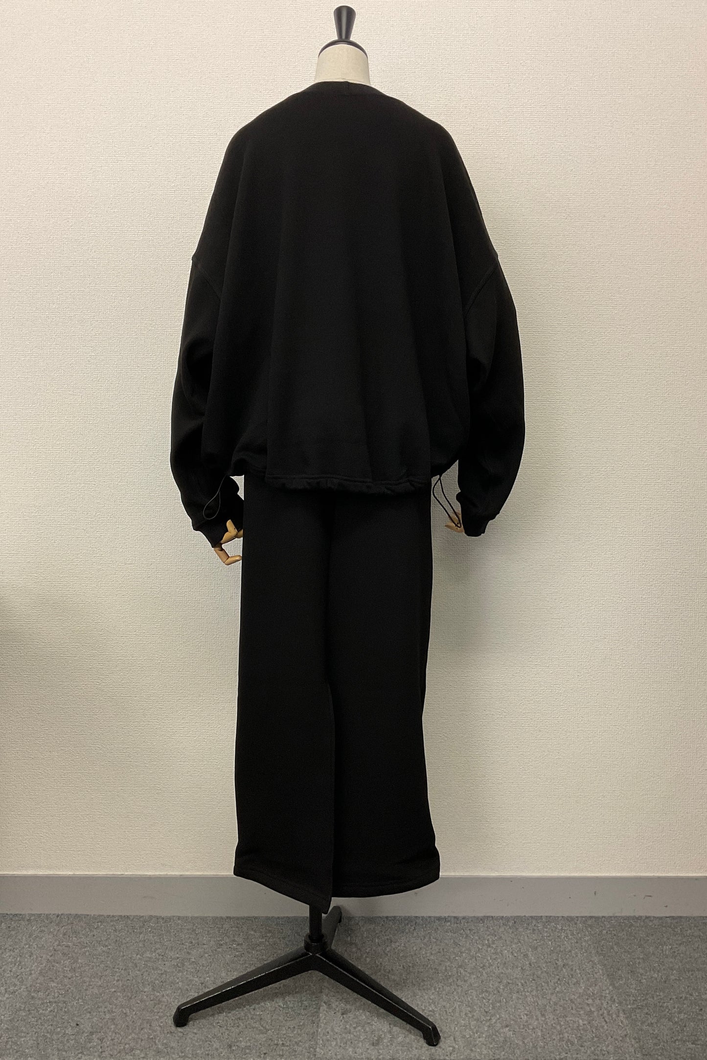 ［ＮＥＷ］リバーシブルロゴプルオーバー