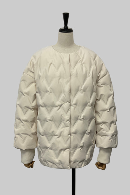 ［ＮＥＷ］ステッチレスノーカラーダウン