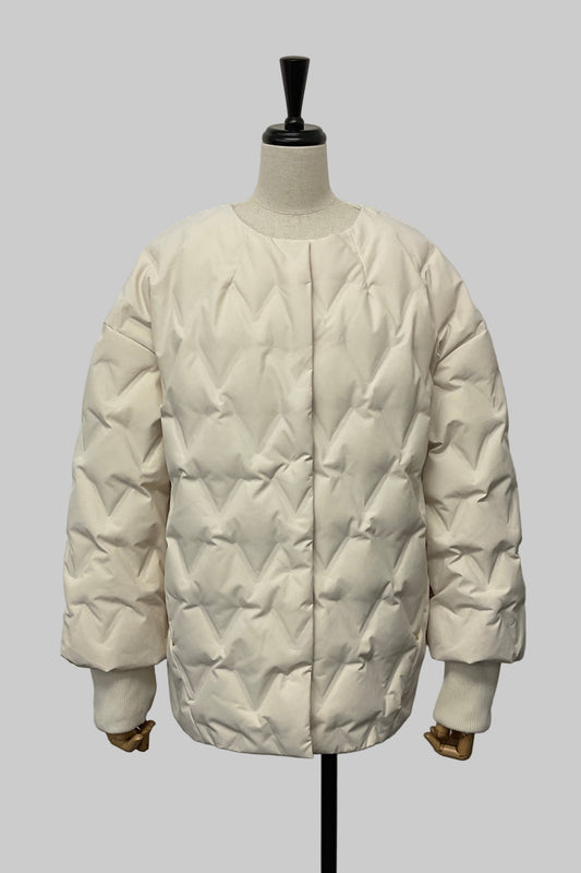 ［ＮＥＷ］ステッチレスノーカラーダウン