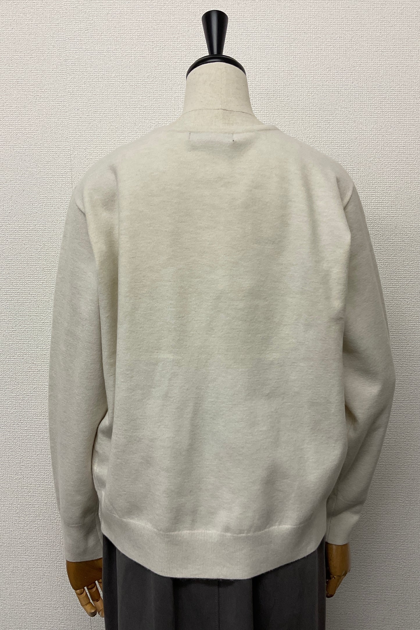 ［ＮＥＷ］ストレッチVネックニット