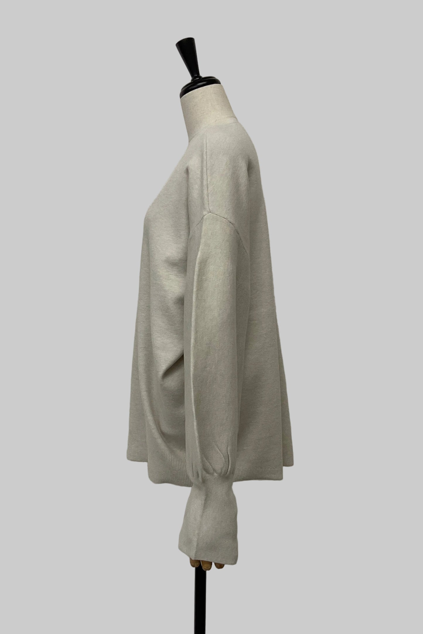 ヤワモチポワンソデVネックプルオーバー