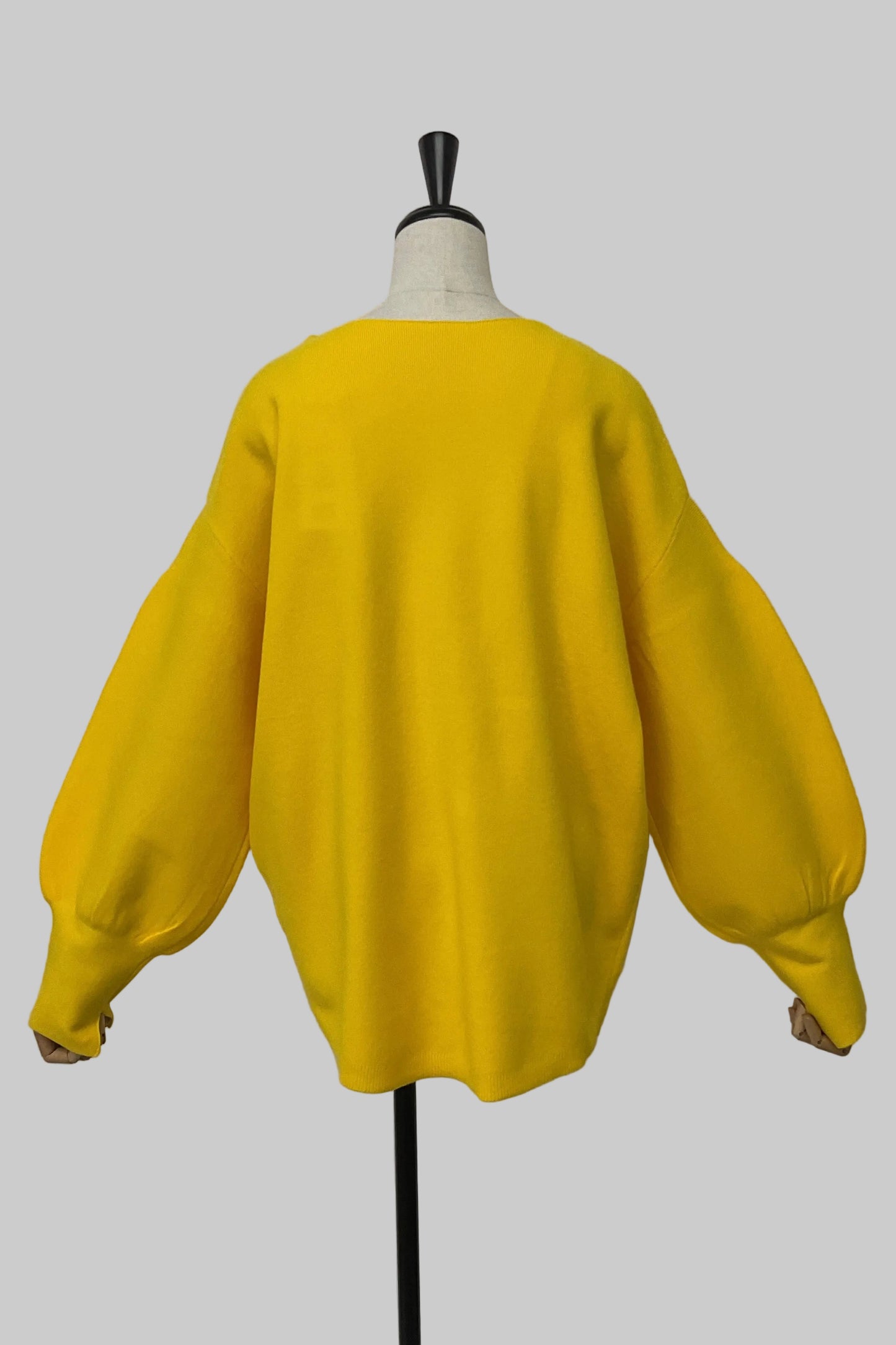 ヤワモチポワンソデVネックプルオーバー