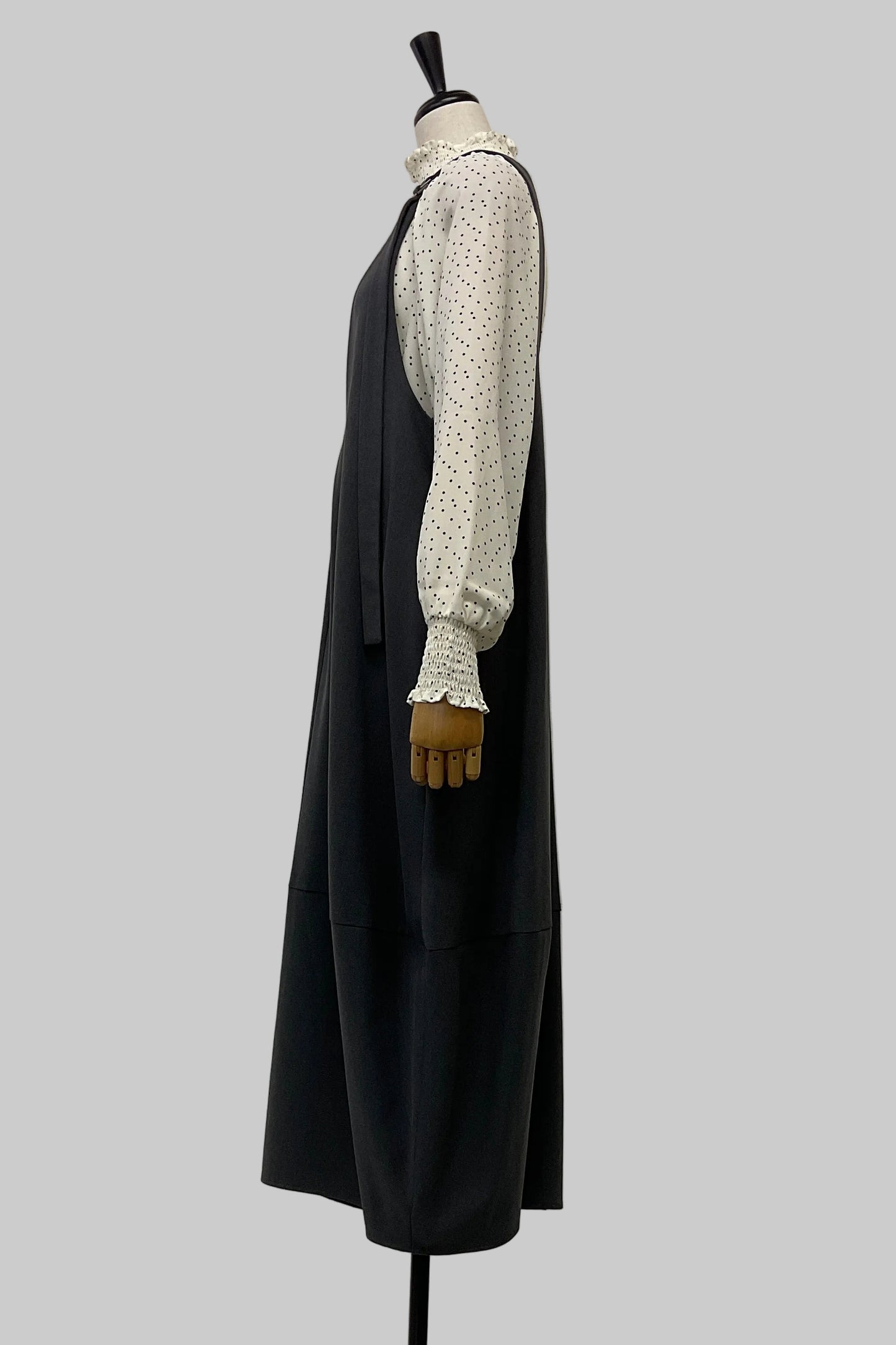 〈20%OFF〉シアバターコクーンジャンパースカート