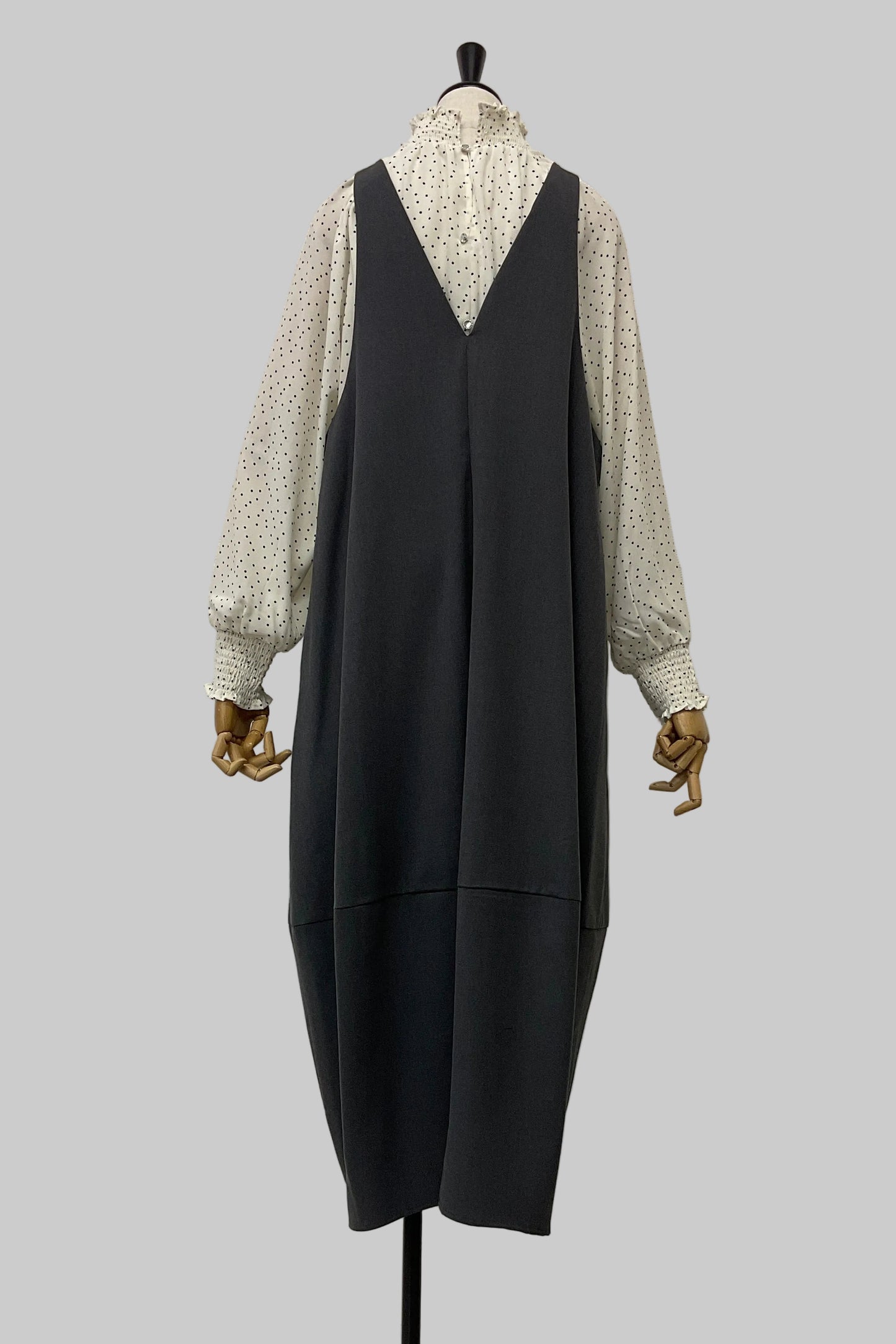 〈20%OFF〉シアバターコクーンジャンパースカート