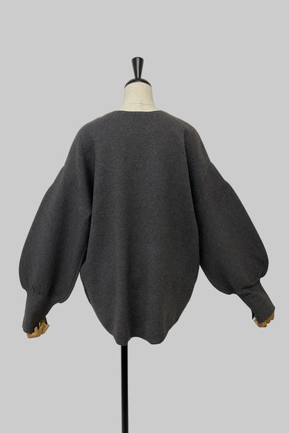 ヤワモチポワンソデVネックプルオーバー