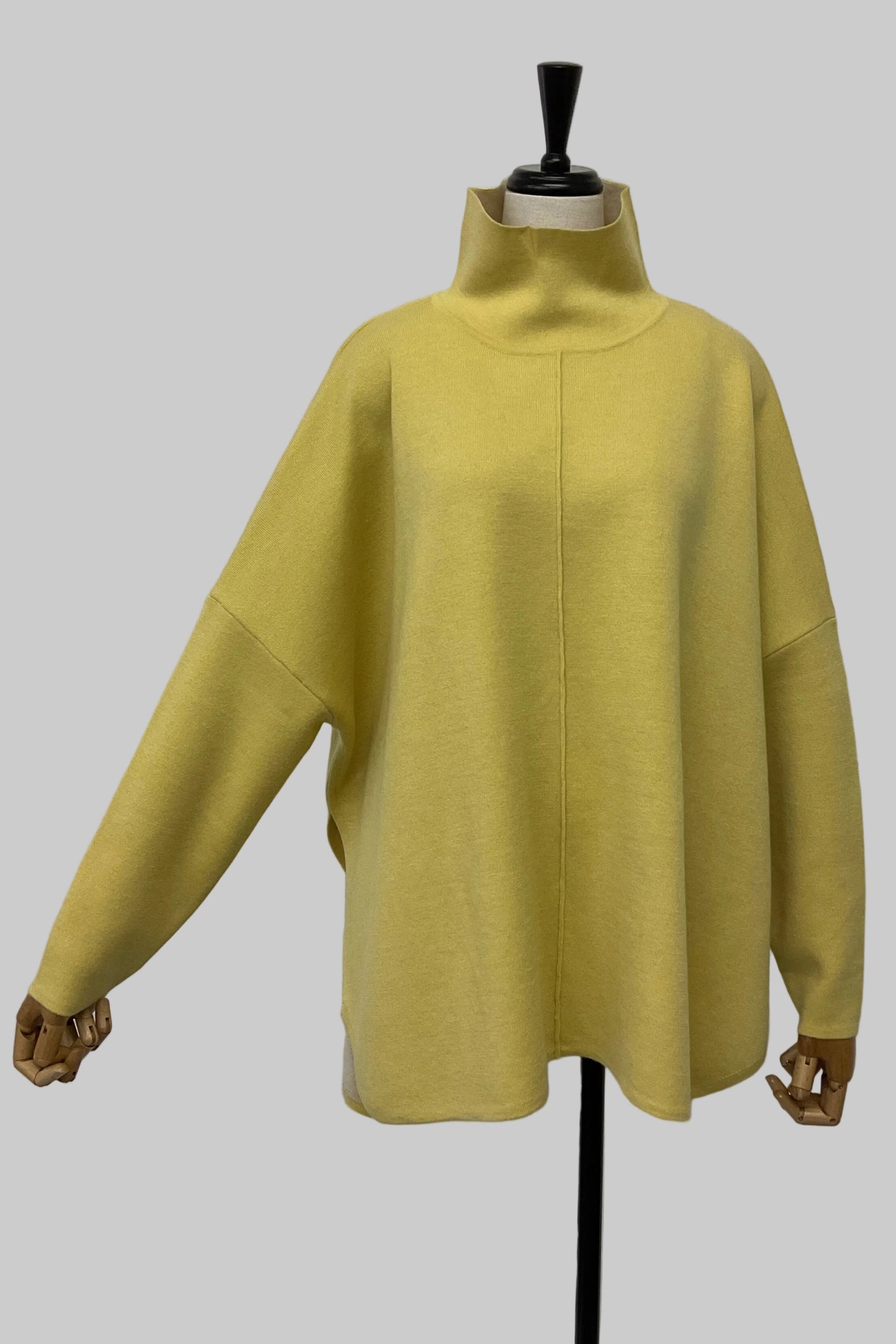 ［予約］＜10%OFF＞リバーシブルポンチョフウプルオーバー (新色イエロー）