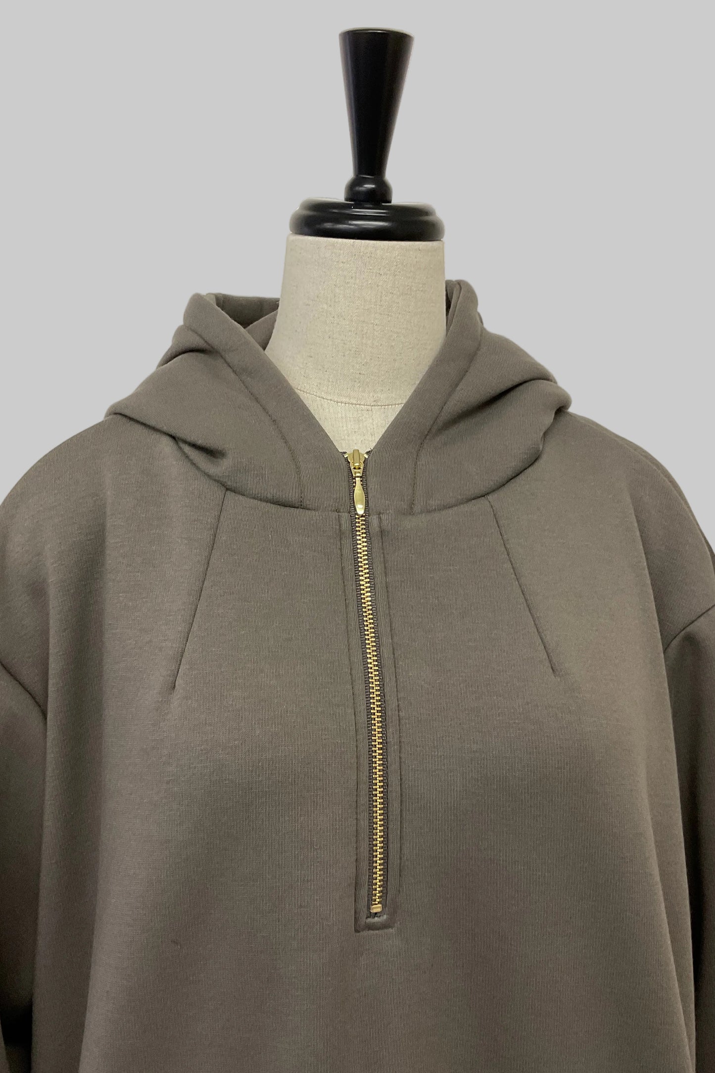 〈50%OFF〉ハーフZIPパーカーワンピース