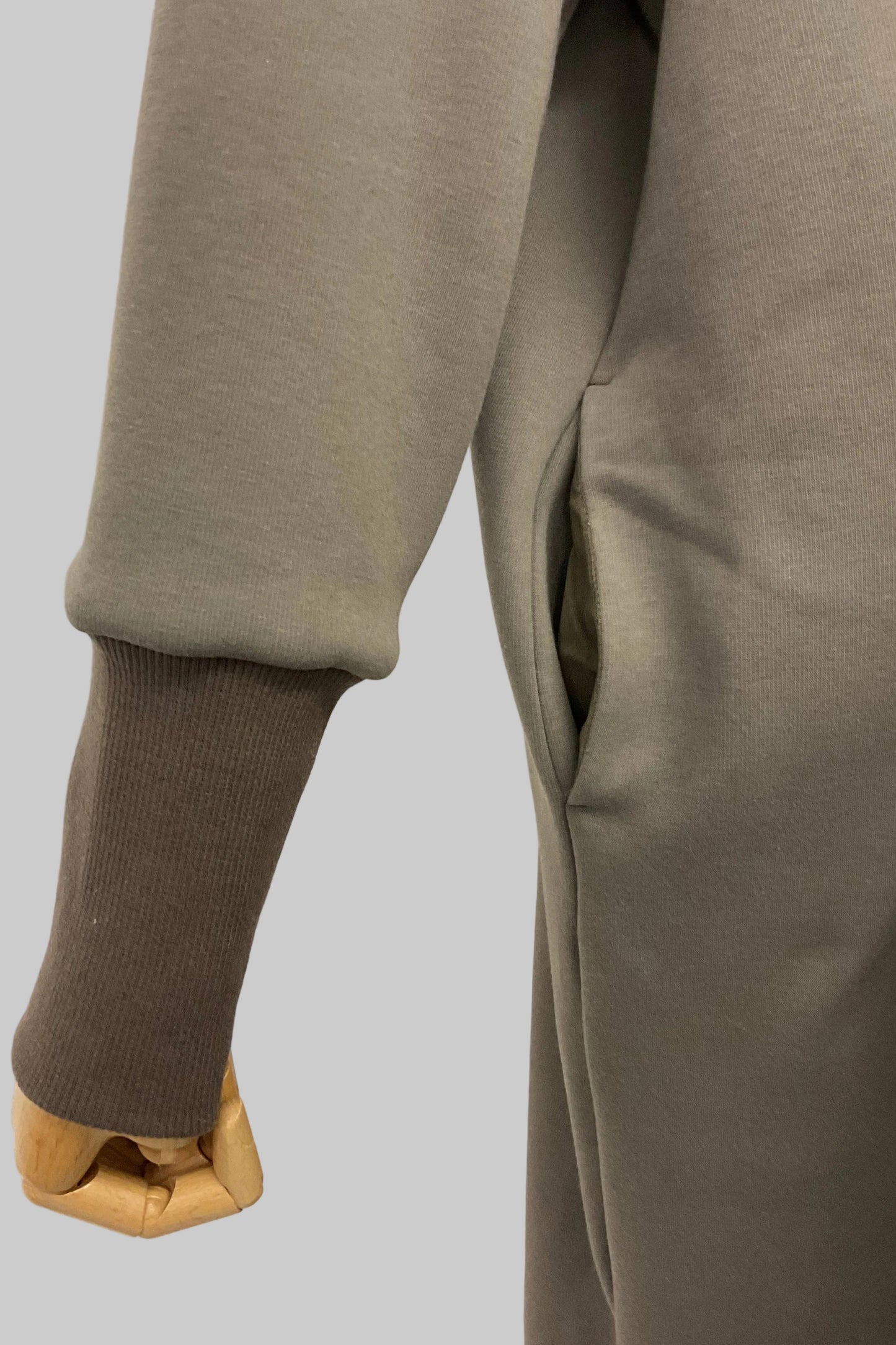 〈50%OFF〉ハーフZIPパーカーワンピース