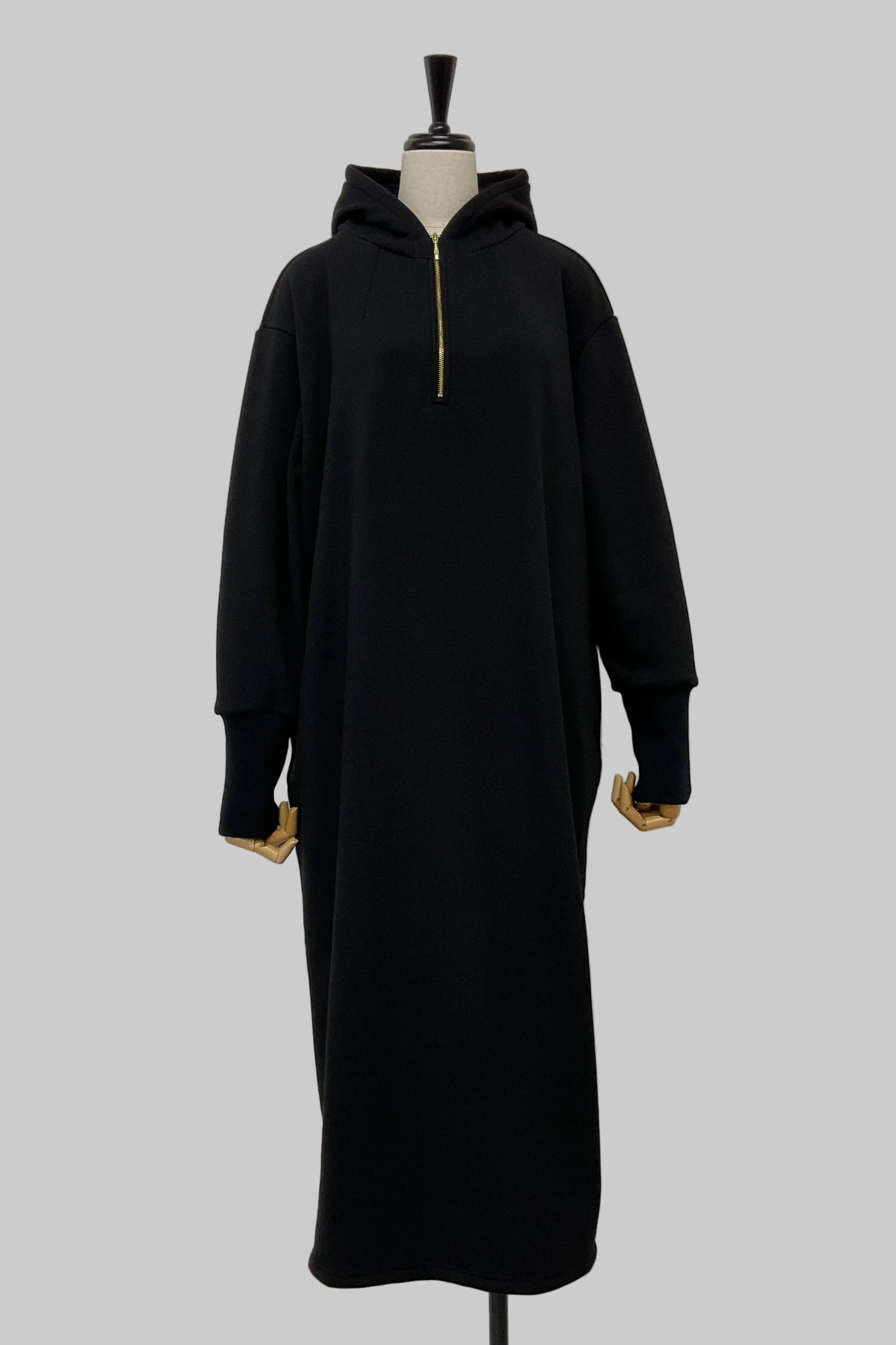 〈50%OFF〉ハーフZIPパーカーワンピース