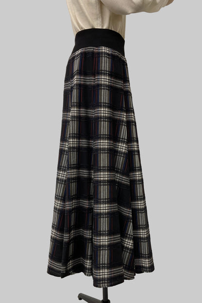 モールチェックスカート （新色ブラック）