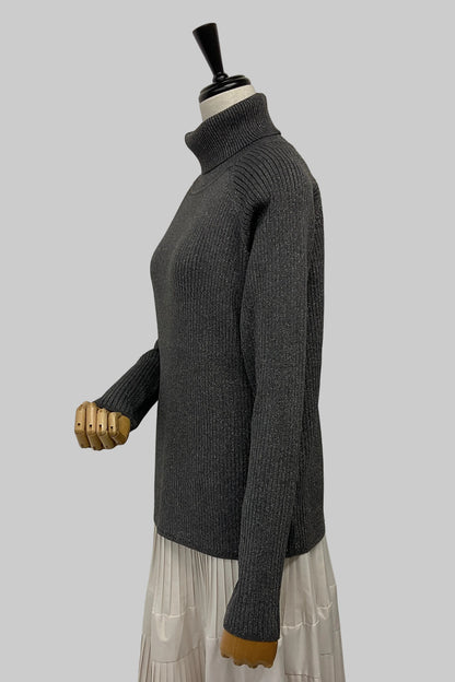 〈10%OFF〉ストレッチラメタートルニット