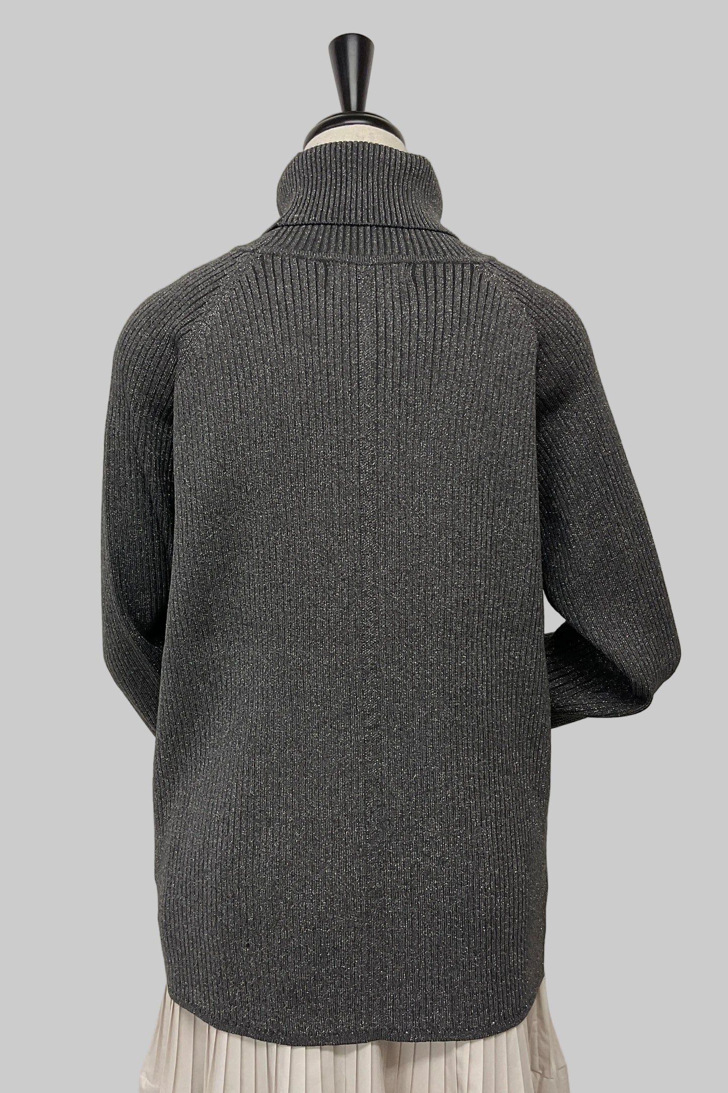 〈10%OFF〉ストレッチラメタートルニット