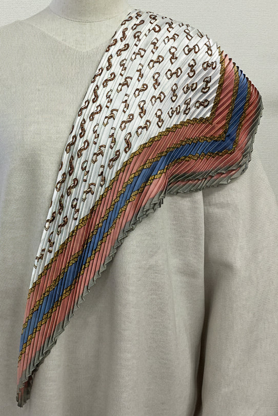 プリーツスカーフ幾何柄