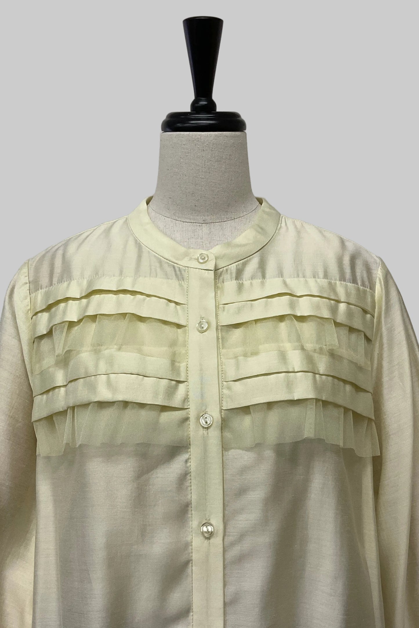 チュールフリルブラウス