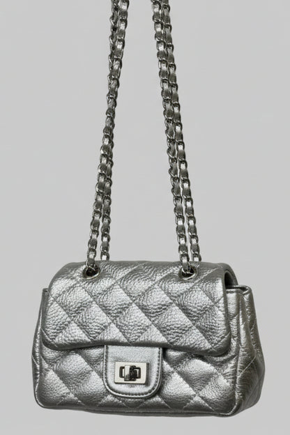 キルティングミニチェーンバック