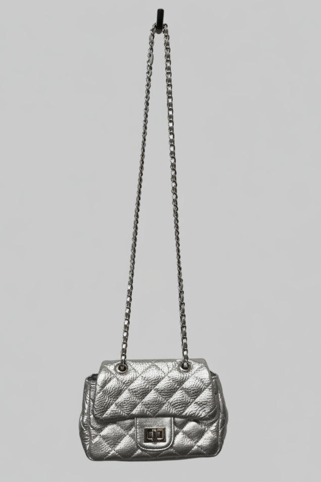 キルティングミニチェーンバック