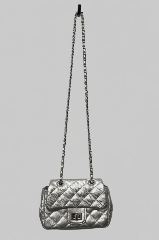 キルティングミニチェーンバック