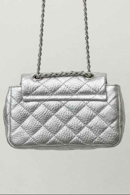 キルティングミニチェーンバック