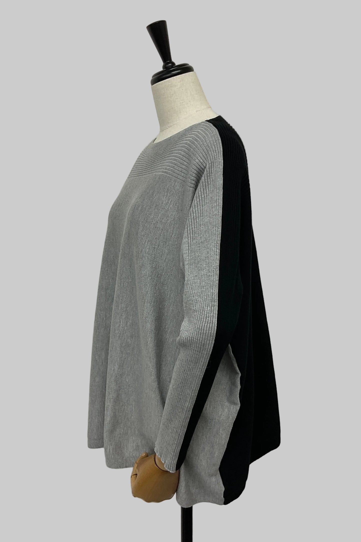 バイカラーニット