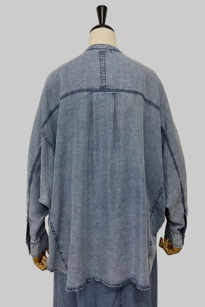 〈10%OFF〉パウダーシルクデニムドルマンシャツ