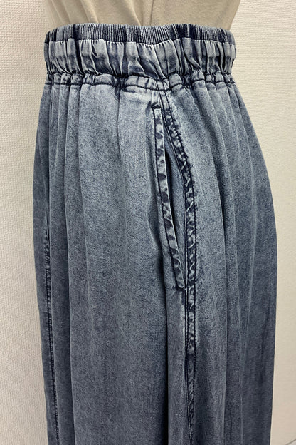 パウダーシルクデニムスカート