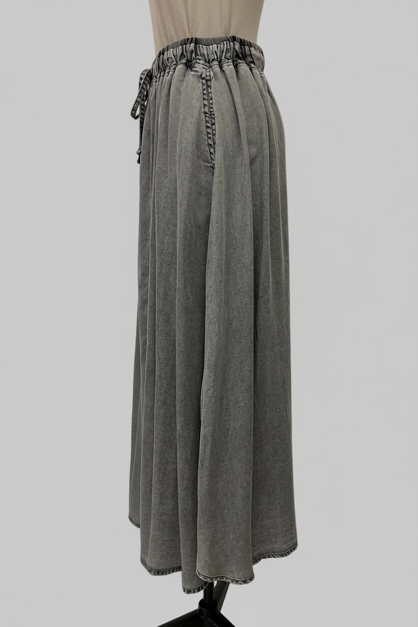 パウダーシルクデニムスカート