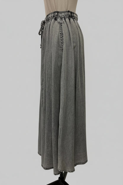 パウダーシルクデニムスカート