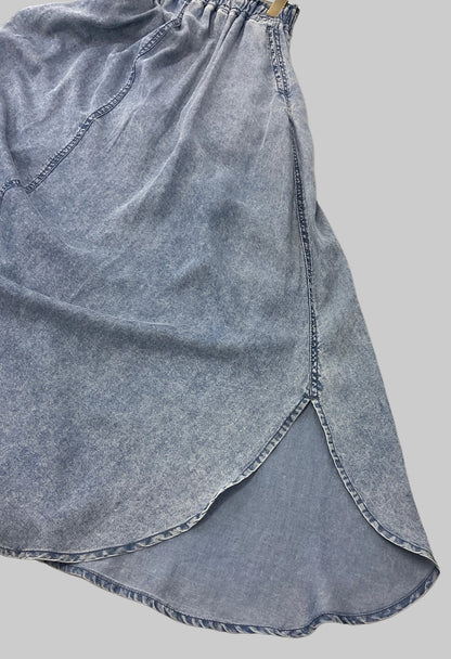 パウダーシルクデニムスカート