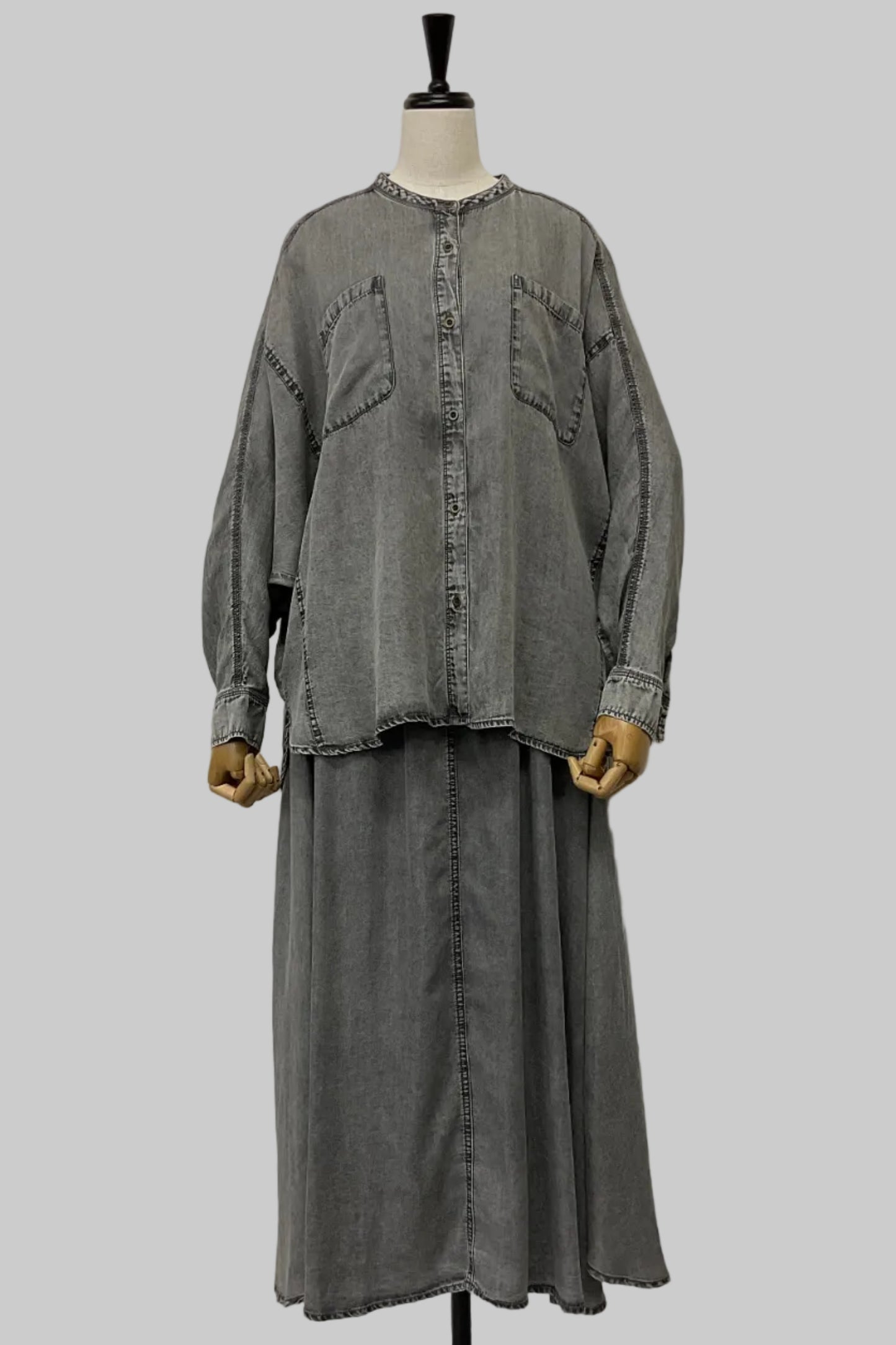 パウダーシルクデニムスカート