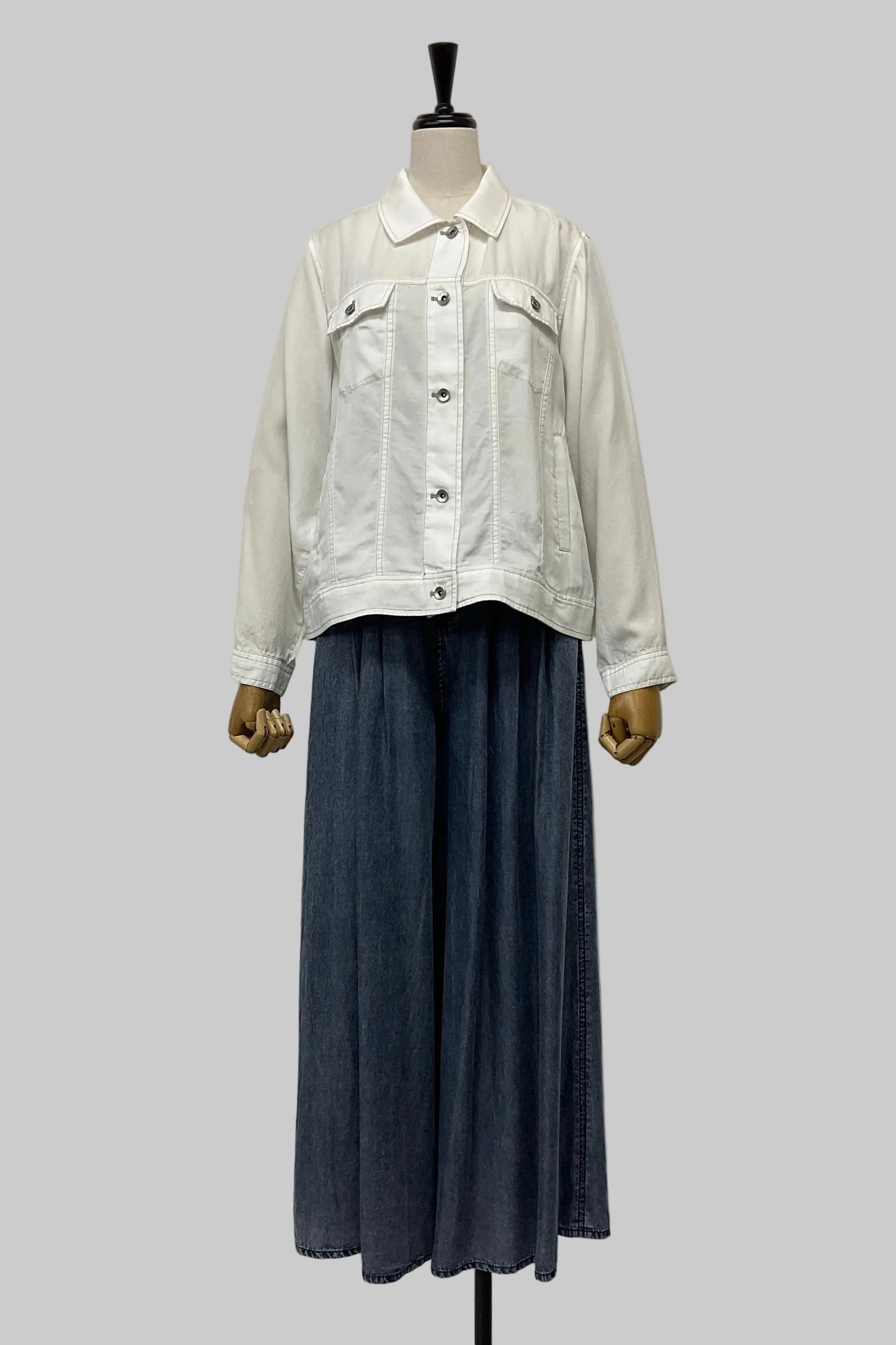 パウダーシルクデニムシャツジャケット