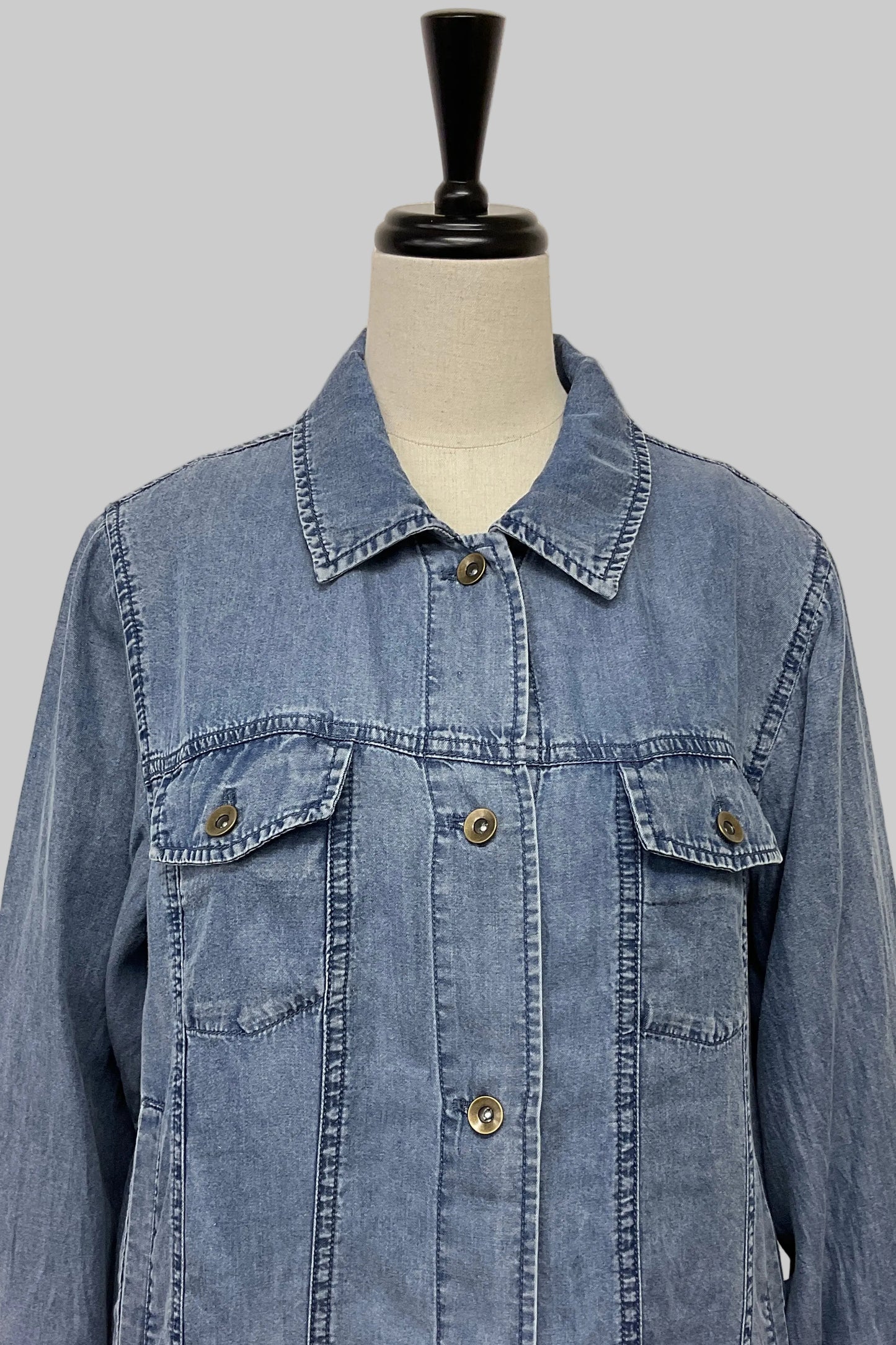 パウダーシルクデニムシャツジャケット