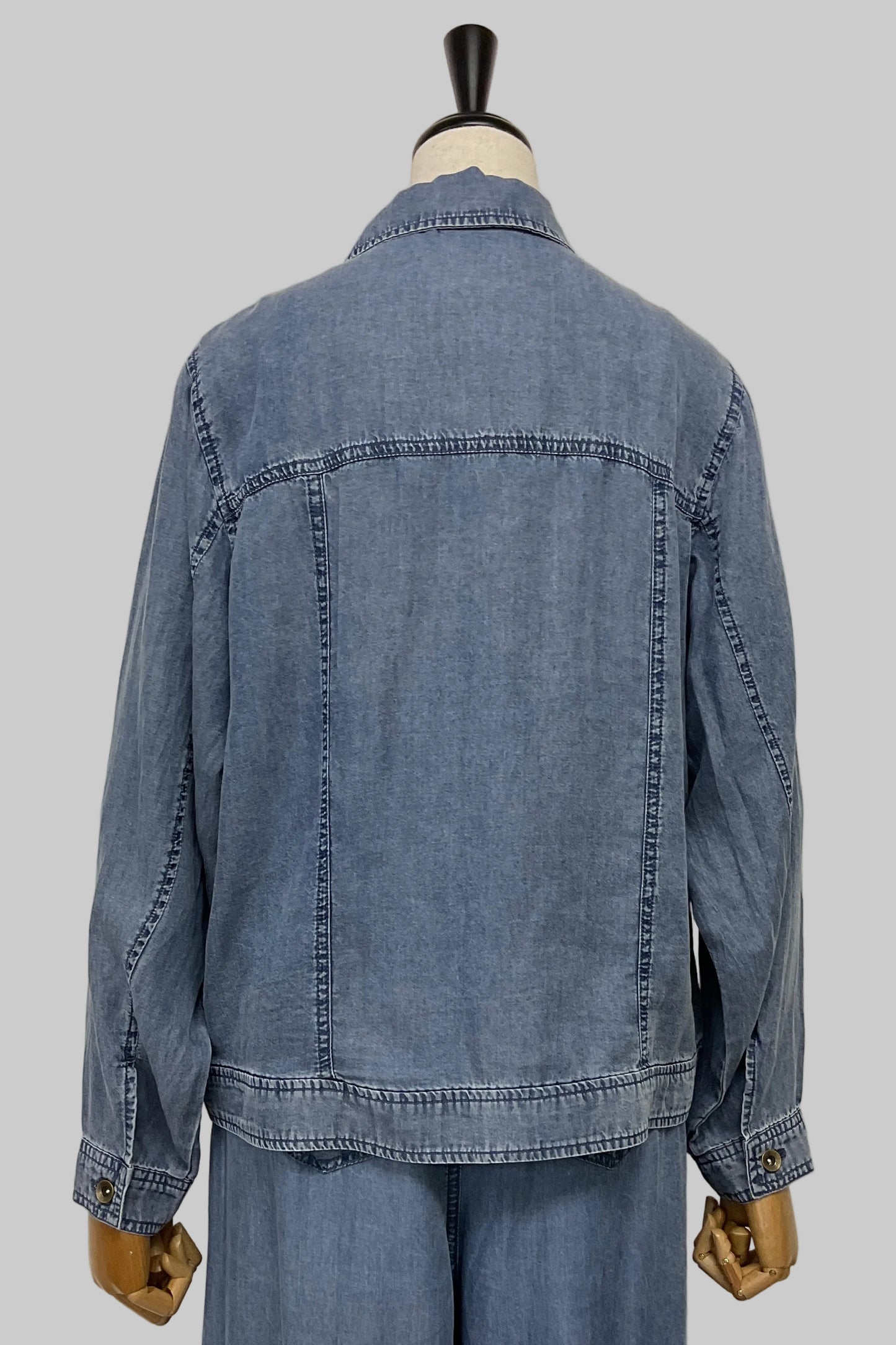 パウダーシルクデニムシャツジャケット