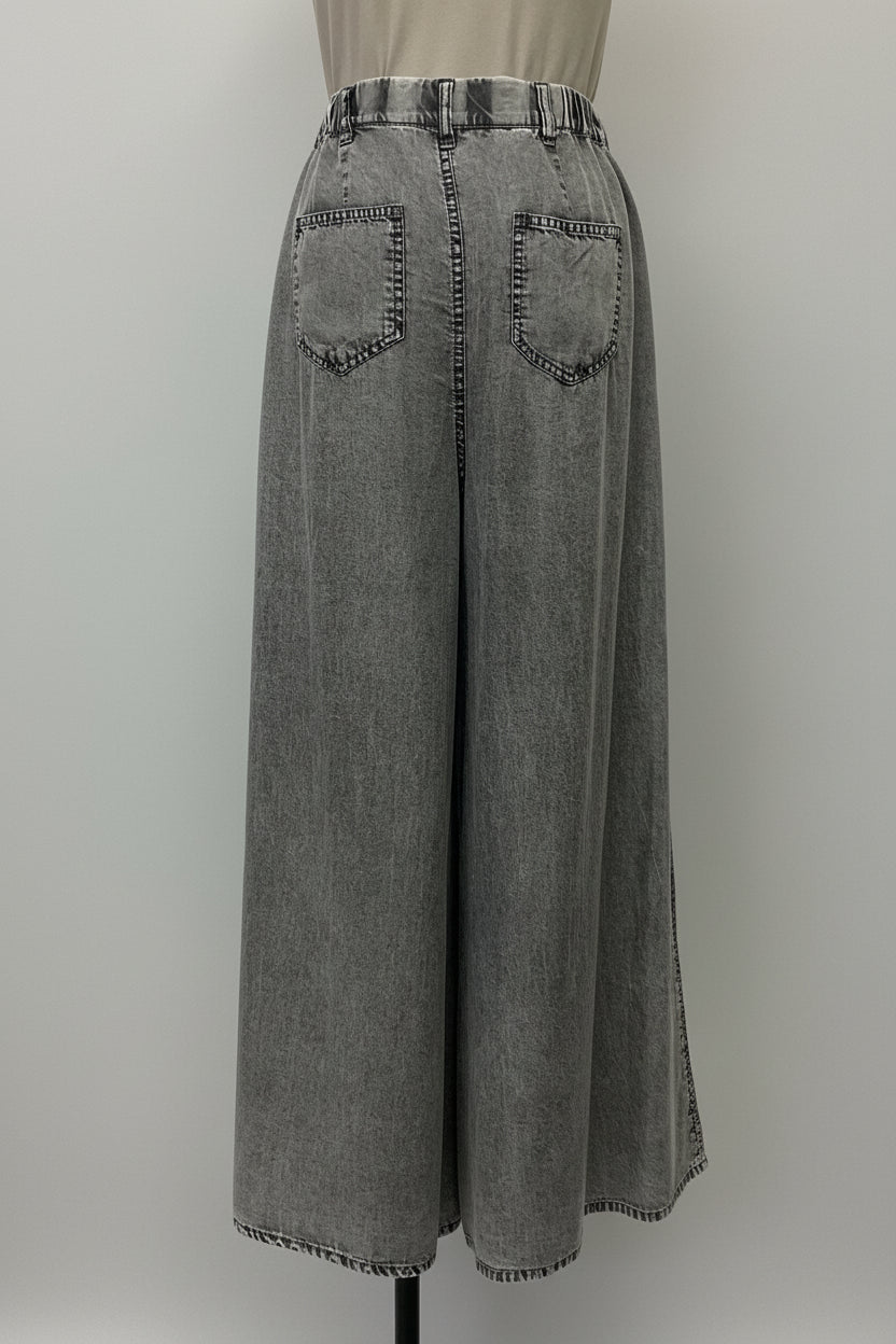 パウダーシルクデニムワイドパンツ