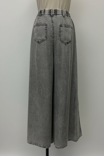 パウダーシルクデニムワイドパンツ