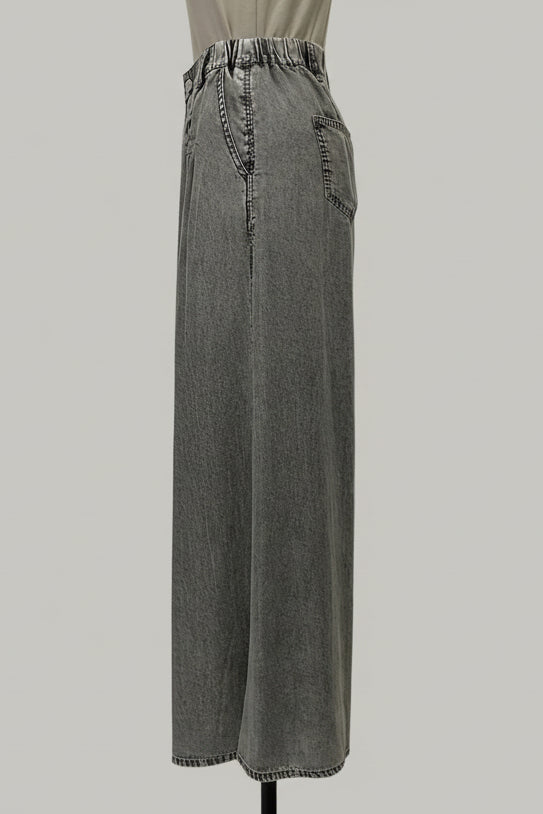 パウダーシルクデニムワイドパンツ