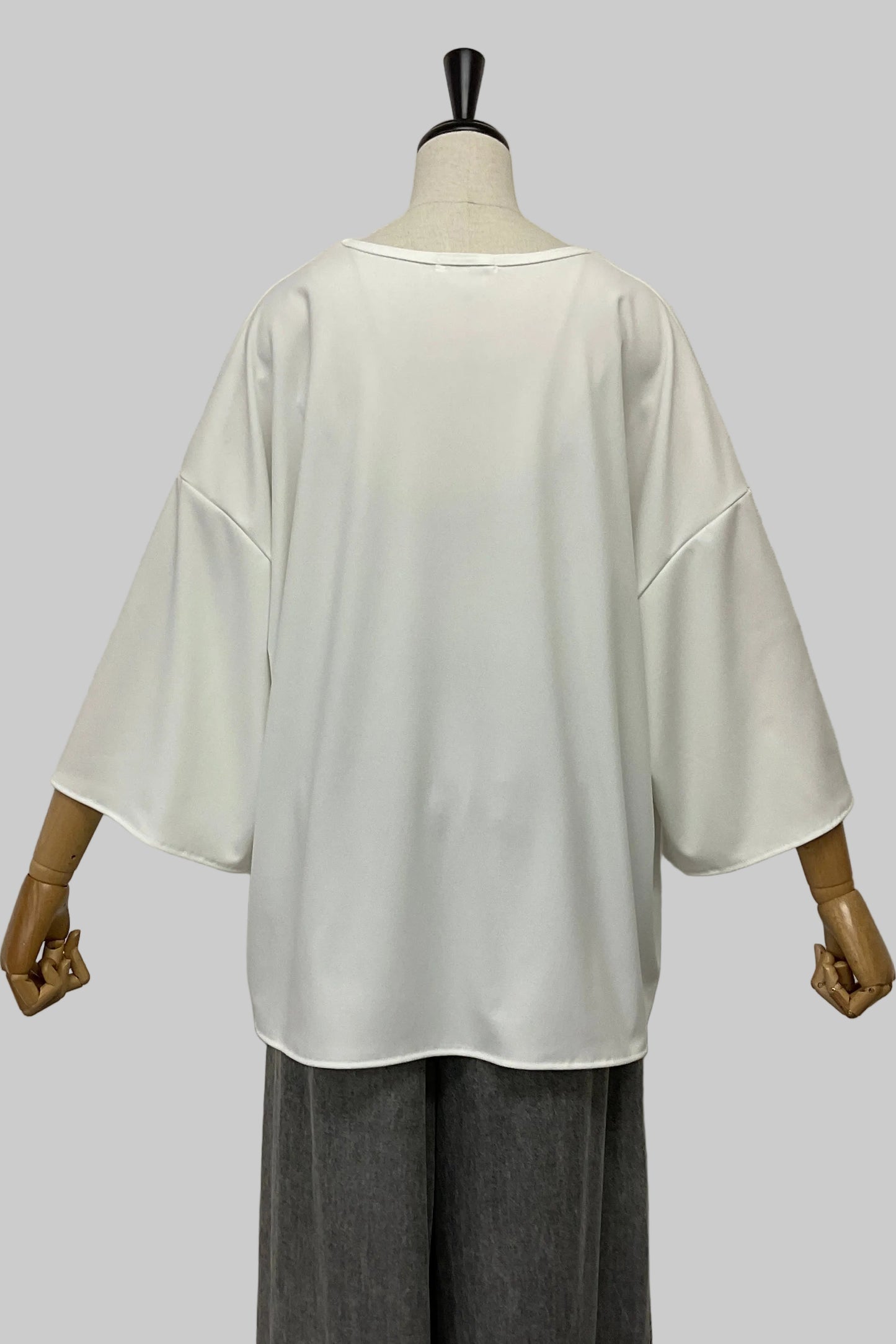 スリットドルマンブラウス