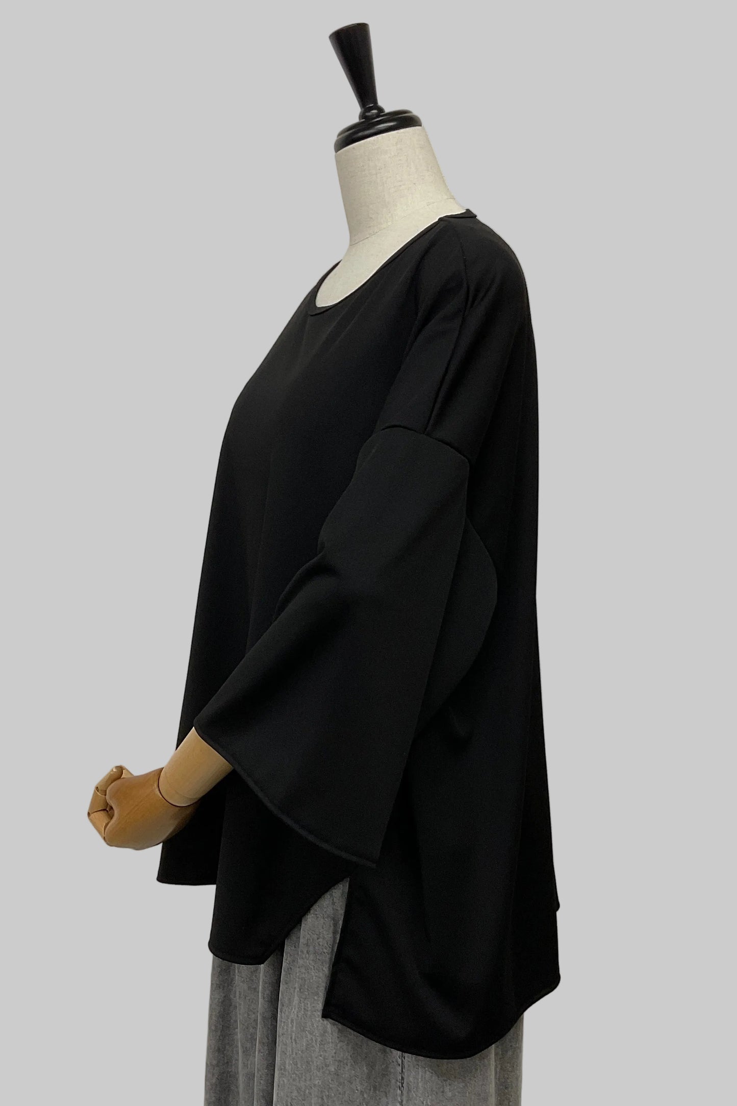 スリットドルマンブラウス