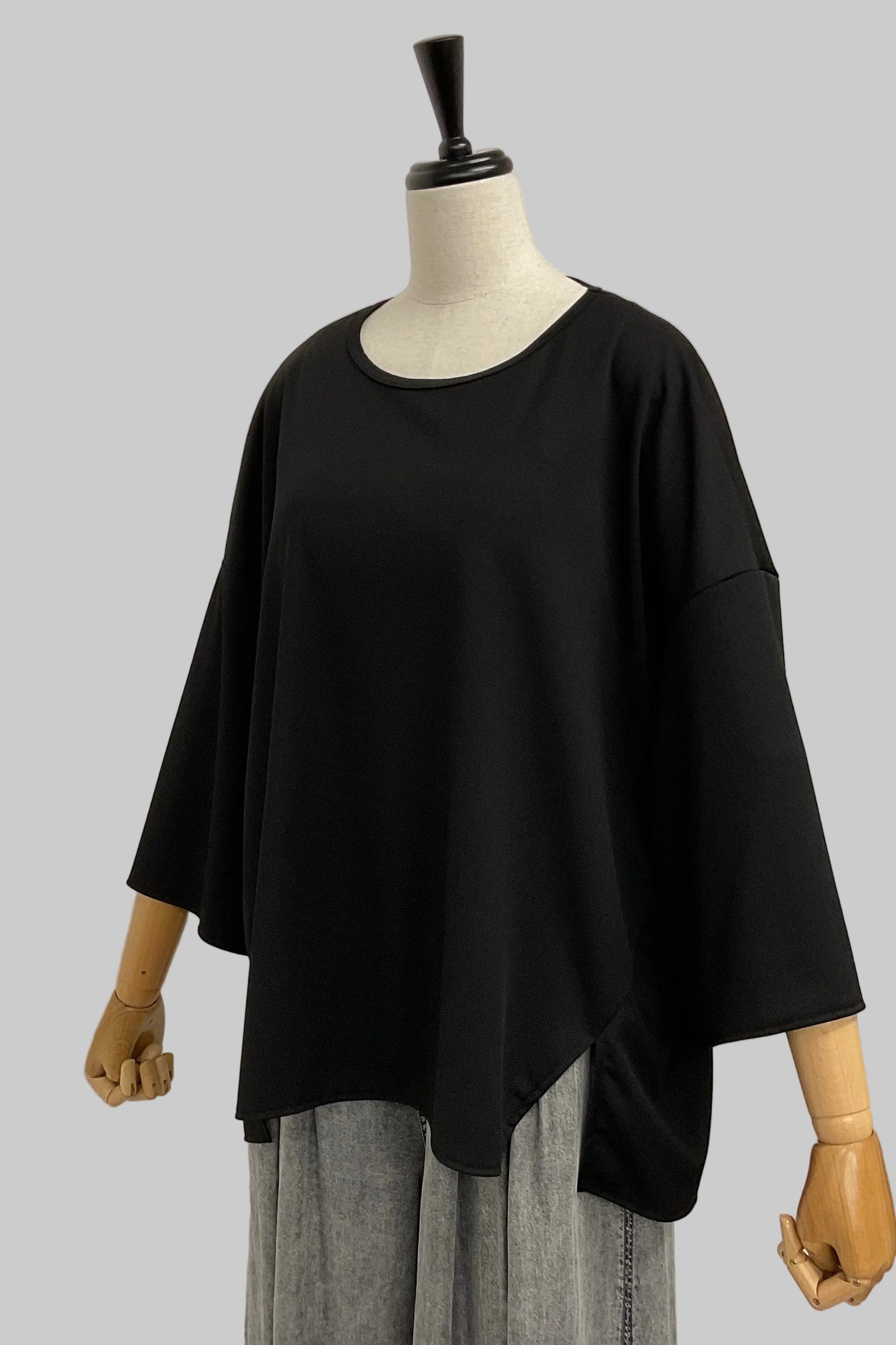 スリットドルマンブラウス