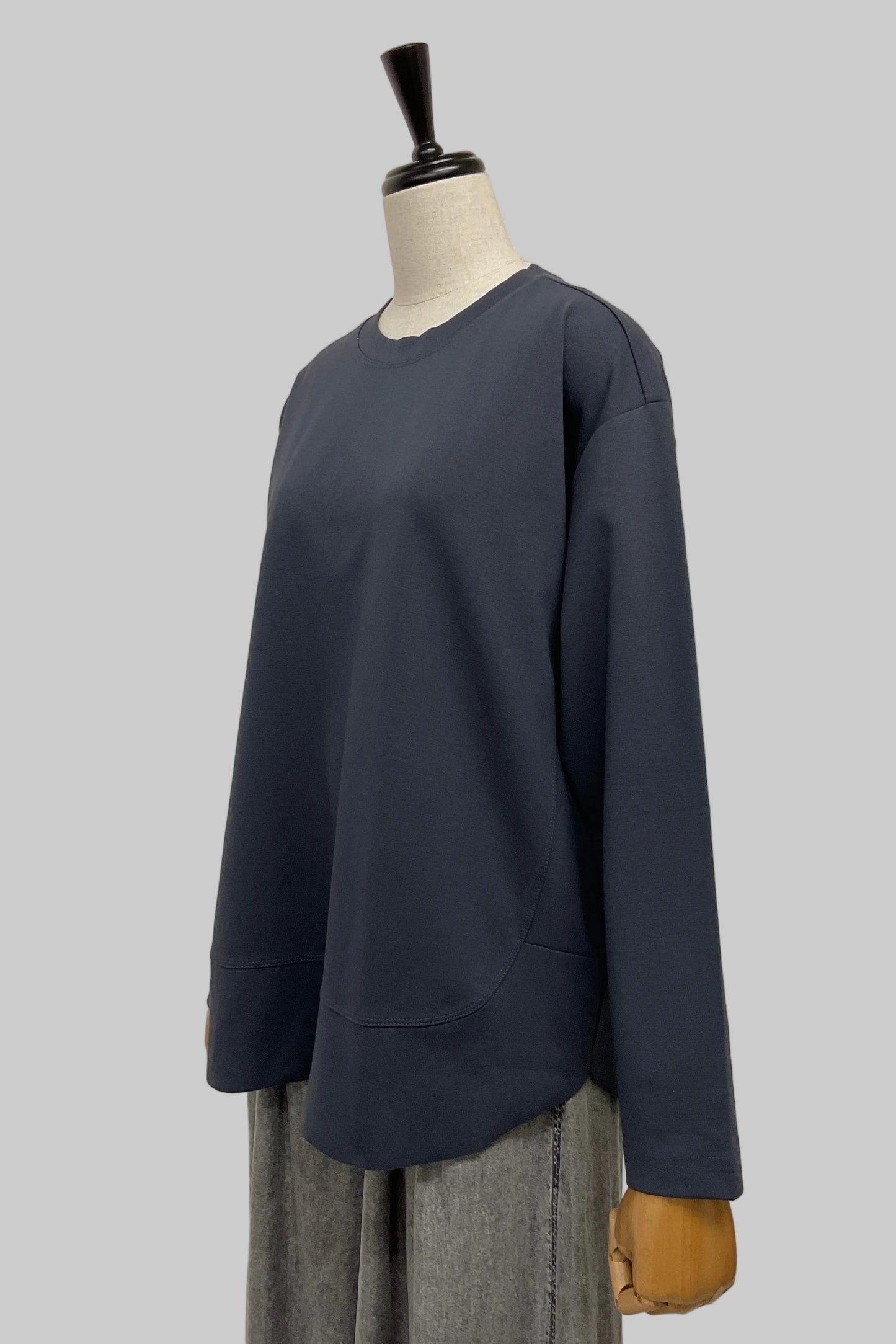 裾切り替えカットソー