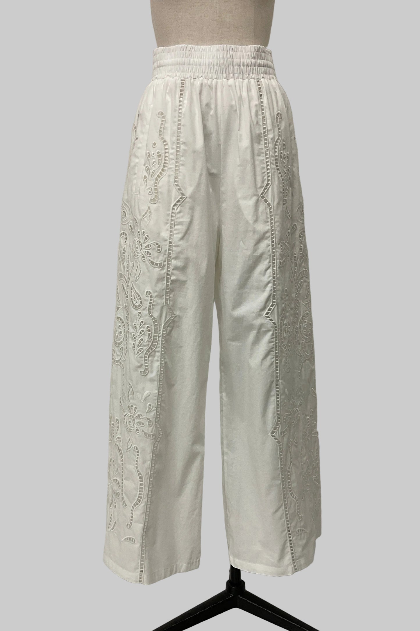 刺繍レースコットンパンツ