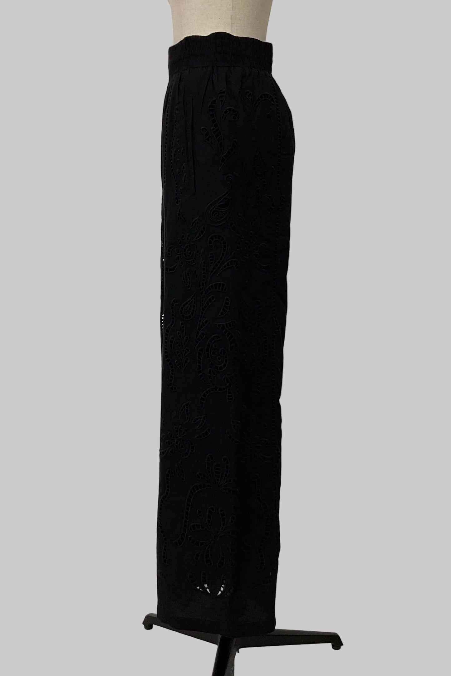 刺繍レースコットンパンツ