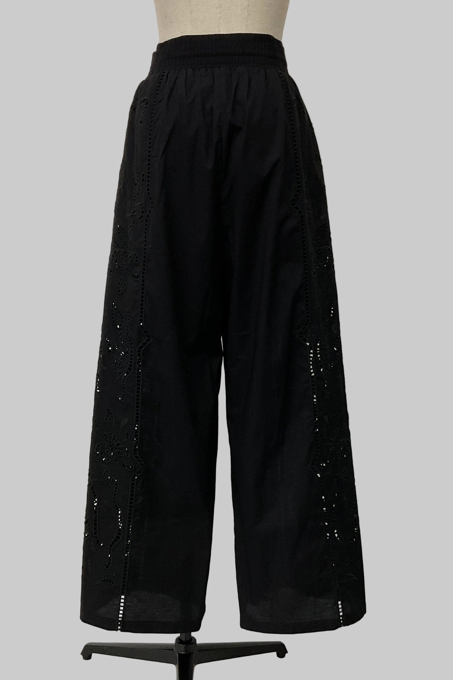 刺繍レースコットンパンツ