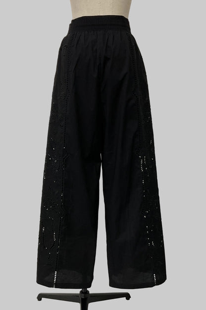 刺繍レースコットンパンツ