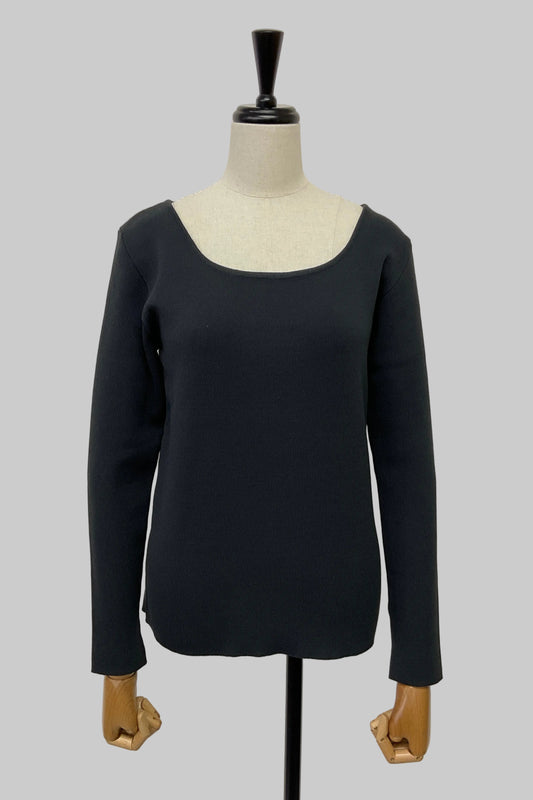 ニットスクエアプルオーバー