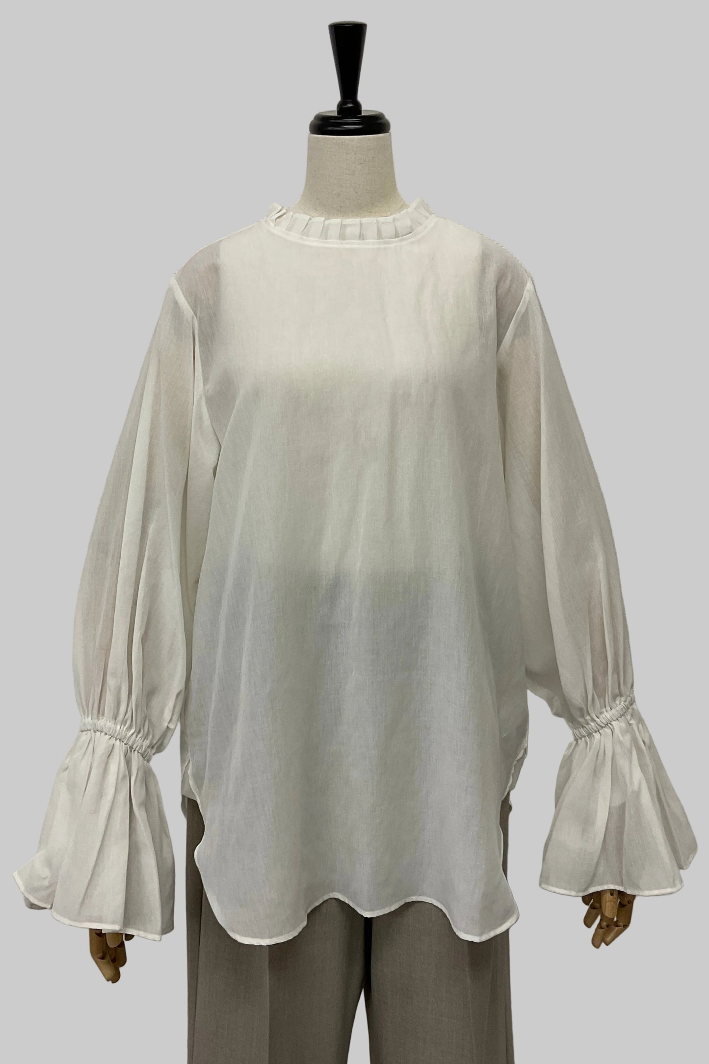 〈30%OFF〉キャンディスリーブセミシアーブラウス